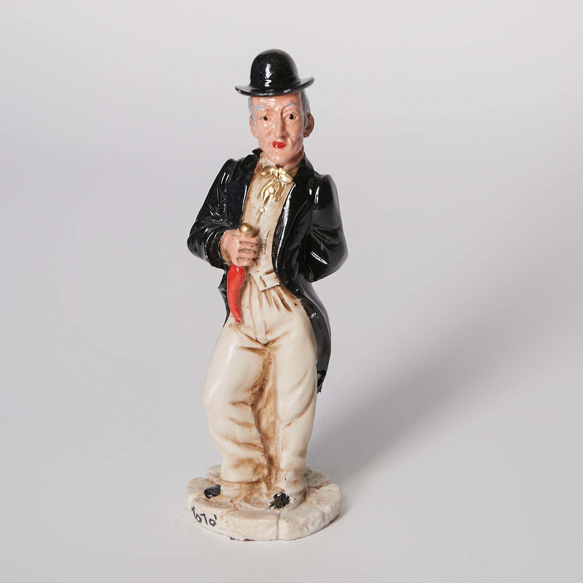 TOTÒ STATUE WITH HORN