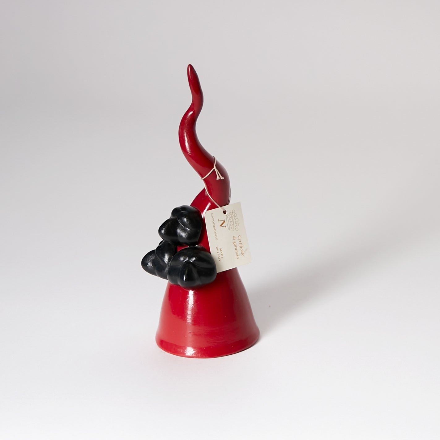 CAPODIMONTE PORCELAIN HORN WITH THREE MASKS
